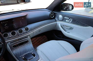 Седан Mercedes-Benz E-Class 2022 в 