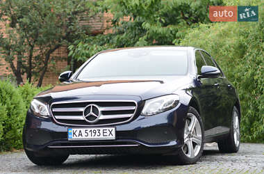 Седан Mercedes-Benz E-Class 2017 в Киеве
