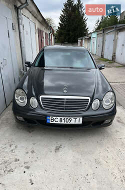 Седан Mercedes-Benz E-Class 2002 в Львове