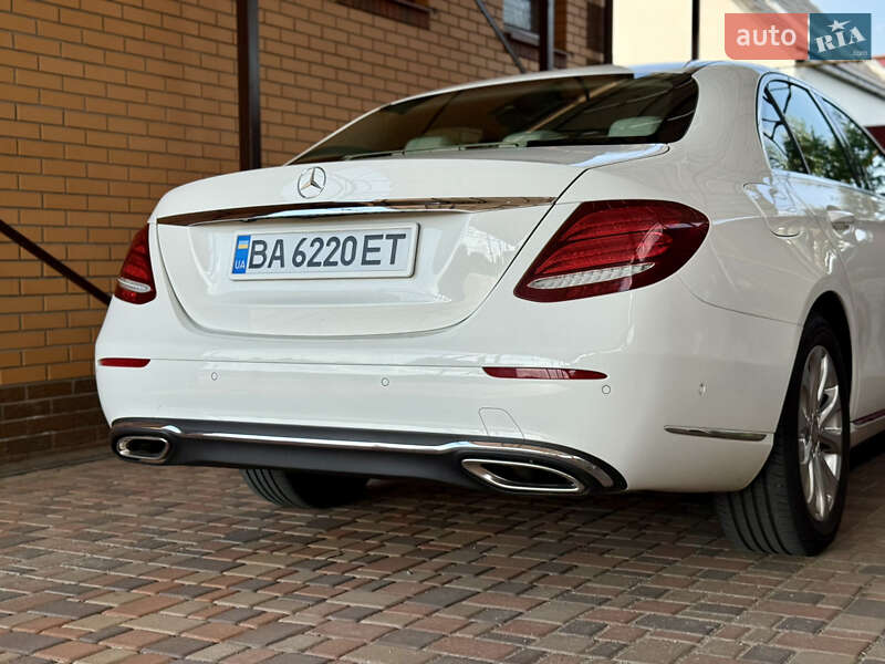 Седан Mercedes-Benz E-Class 2016 в Кропивницком