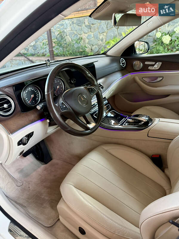 Седан Mercedes-Benz E-Class 2016 в Кропивницком