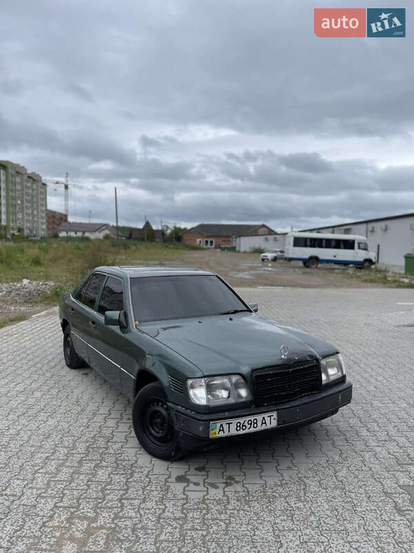 Mercedes-Benz E-Class 1995