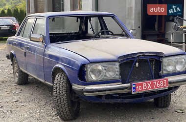 Седан Mercedes-Benz E-Class 1978 в Тячеве