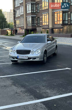 Седан Mercedes-Benz E-Class 2003 в Чернигове