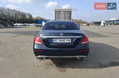 Седан Mercedes-Benz E-Class 2016 в 