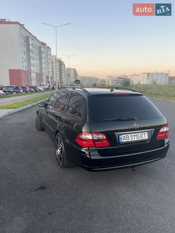 Mercedes-Benz E-Class 2004 VIN WDB2112261A584034 фото оголошення 4 з 65