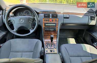 Универсал Mercedes-Benz E-Class 2001 в 