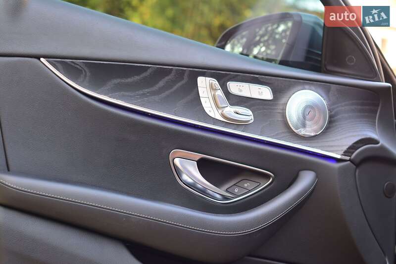 Седан Mercedes-Benz E-Class 2016 в Кривому Розі