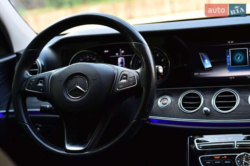 Седан Mercedes-Benz E-Class 2016 в Кривому Розі