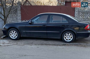 Седан Mercedes-Benz E-Class 2002 в Днепре