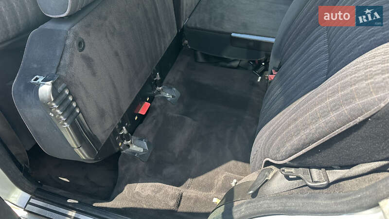 Універсал Mercedes-Benz E-Class 1992 в Києві фото 16 Універсал Mercedes-Benz E-Class 1992 в Києві