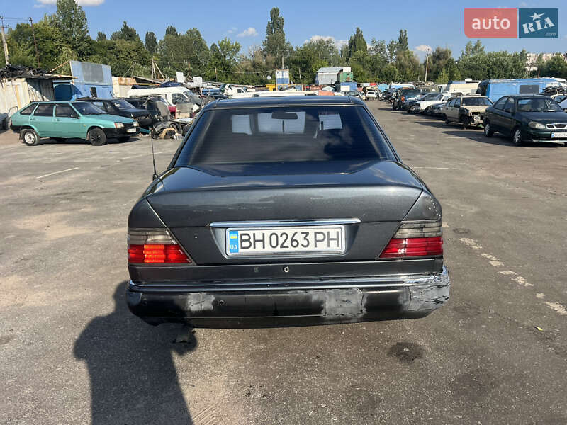 Седан Mercedes-Benz E-Class 1994 в Житомире фото 12 Седан Mercedes-Benz E-Class 1994 в Житомире