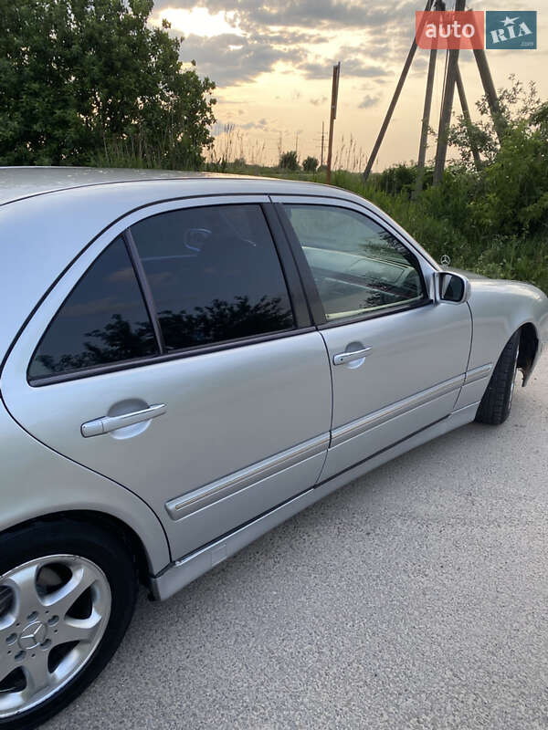 Седан Mercedes-Benz E-Class 1999 в Тернополе