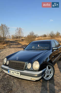 Седан Mercedes-Benz E-Class 1997 в Долине
