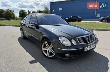 Седан Mercedes-Benz E-Class 2004 в 