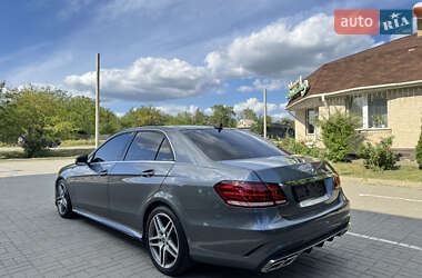 Седан Mercedes-Benz E-Class 2016 в 