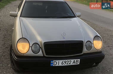 Седан Mercedes-Benz E-Class 1997 в Новом Роздоле