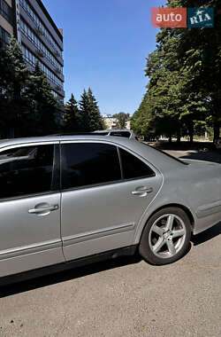 Седан Mercedes-Benz E-Class 1999 в 