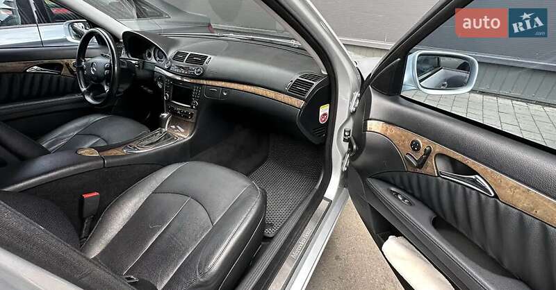 Седан Mercedes-Benz E-Class 2008 в Львове