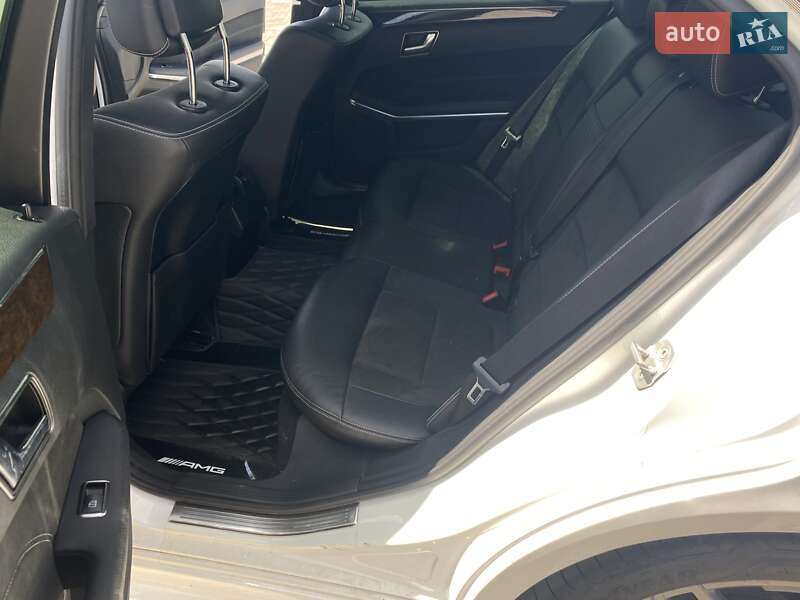 Седан Mercedes-Benz E-Class 2014 в Харкові