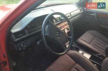 Универсал Mercedes-Benz E-Class 1985 в 