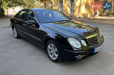Седан Mercedes-Benz E-Class 2008 в 