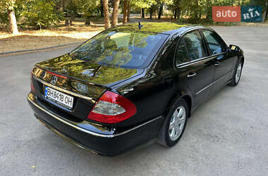 Седан Mercedes-Benz E-Class 2008 в 