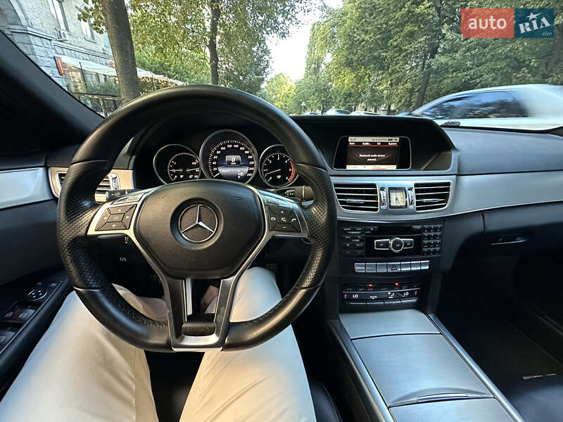 Седан Mercedes-Benz E-Class 2014 в Киеве