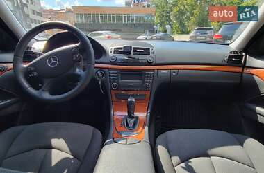 Универсал Mercedes-Benz E-Class 2006 в 