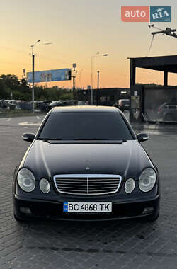 Седан Mercedes-Benz E-Class 2003 в Львові