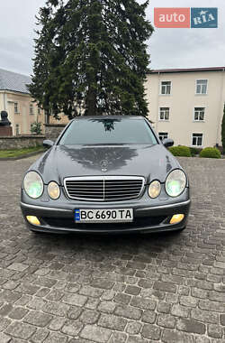 Седан Mercedes-Benz E-Class 2003 в Кременце