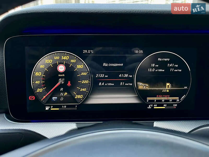 Седан Mercedes-Benz E-Class 2016 в Киеве