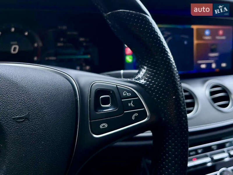 Седан Mercedes-Benz E-Class 2016 в Киеве