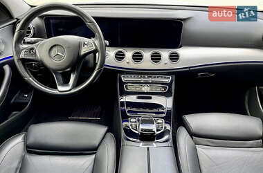 Седан Mercedes-Benz E-Class 2016 в 