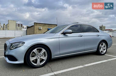 Седан Mercedes-Benz E-Class 2016 в Києві