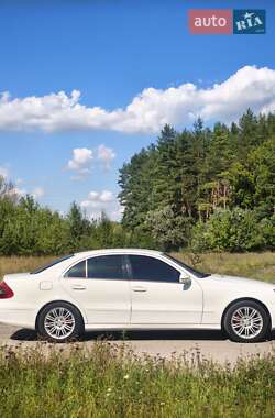 Седан Mercedes-Benz E-Class 2008 в 