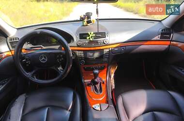 Седан Mercedes-Benz E-Class 2008 в 