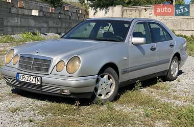 Седан Mercedes-Benz E-Class 1999 в Хмельницькому