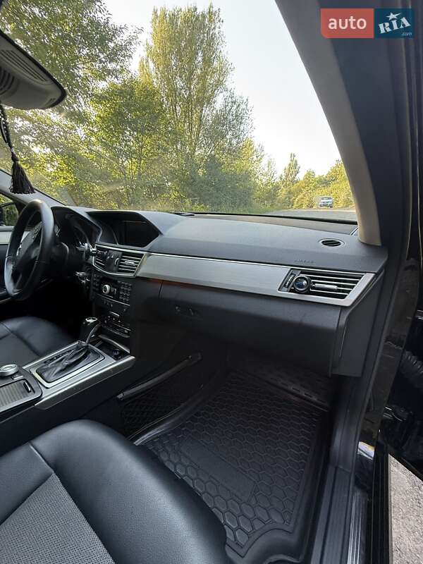 Седан Mercedes-Benz E-Class 2010 в Хмельницькому фото 11 Седан Mercedes-Benz E-Class 2010 в Хмельницькому