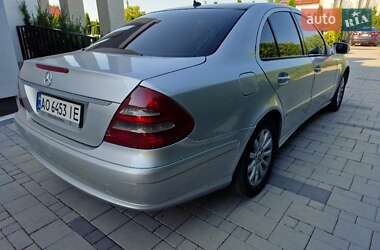 Седан Mercedes-Benz E-Class 2008 в 