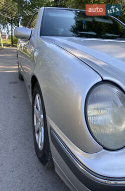 Седан Mercedes-Benz E-Class 2001 в 