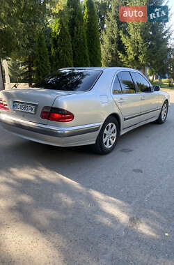Седан Mercedes-Benz E-Class 2001 в Самборі
