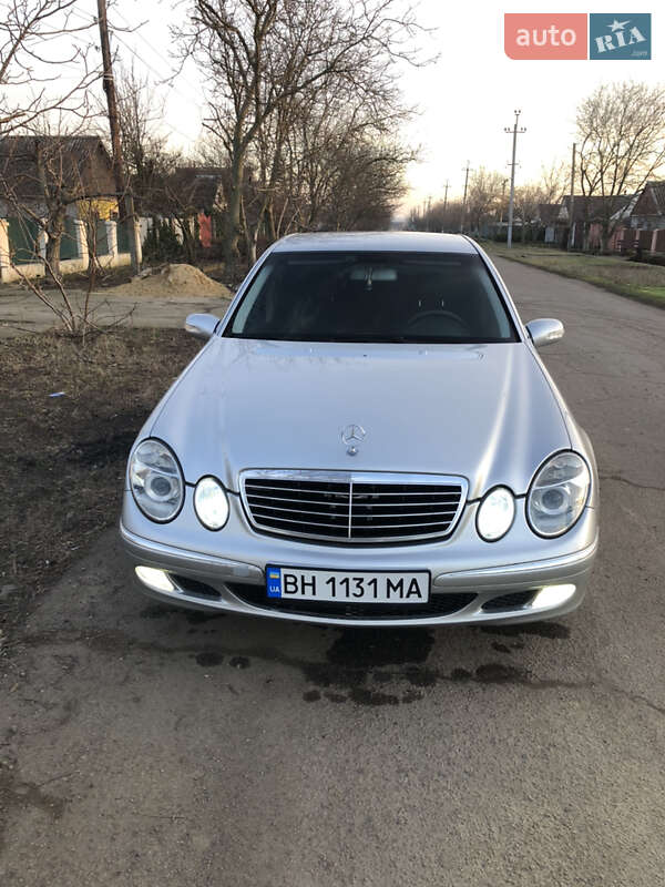 Mercedes-Benz E-Class 2003