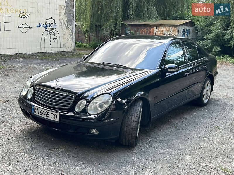 Mercedes-Benz E-Class 2004
