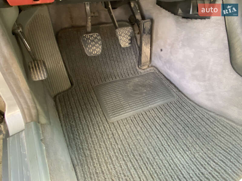 Седан Mercedes-Benz E-Class 1994 в Львове