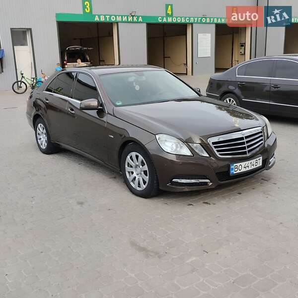 Mercedes-Benz E-Class 2012