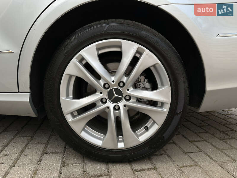 Универсал Mercedes-Benz E-Class 2011 в Надворной
