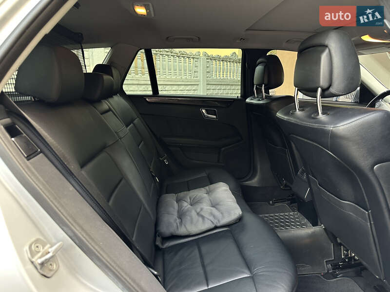 Универсал Mercedes-Benz E-Class 2011 в Надворной
