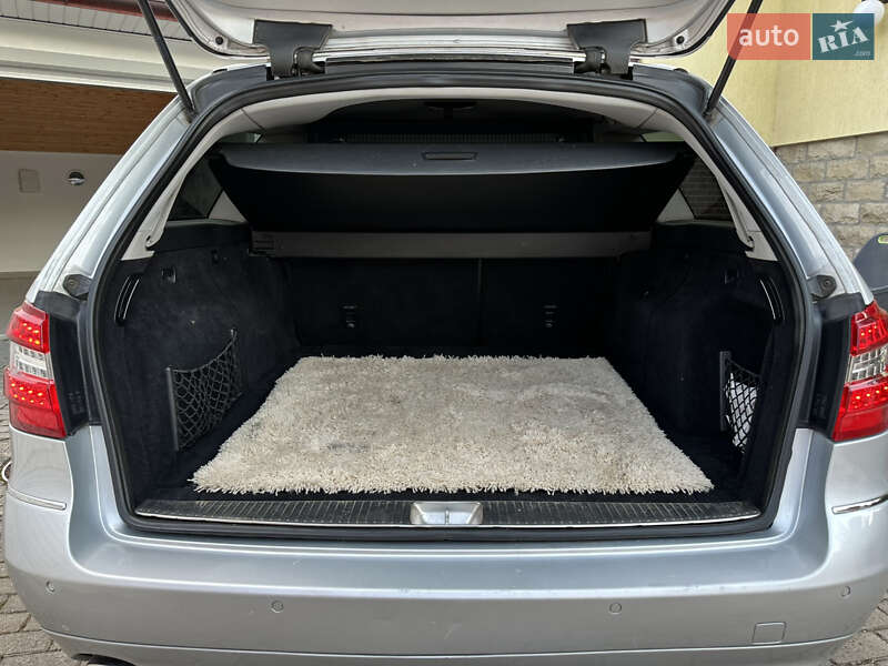 Универсал Mercedes-Benz E-Class 2011 в Надворной
