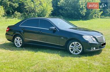 Седан Mercedes-Benz E-Class 2011 в Камне-Каширском